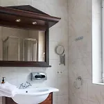 International House Mit Balkon Zw 2 アパート *