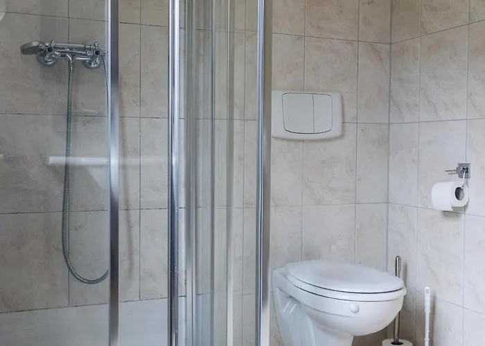 International House Mit Balkon Zw 2 Apartament *