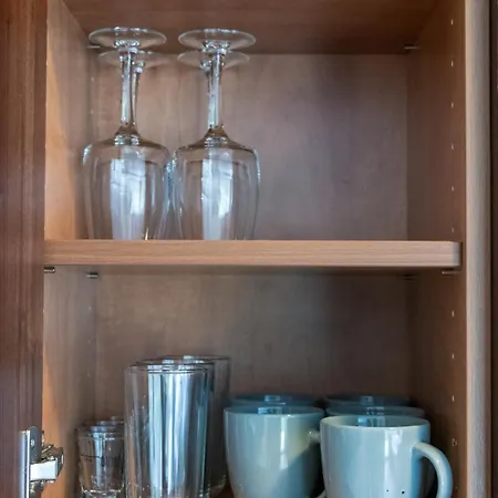 International House Mit Balkon Zw 2 דירה זולדן